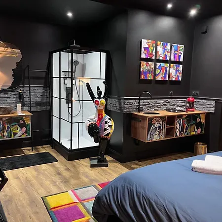 La 104 Picasso Tendance Dans Maison Reservee Aux Hotes Сент-Омер